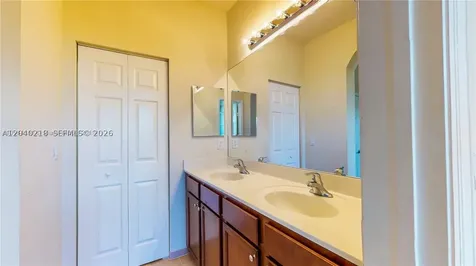 9073 W 33rd Avenue Hialeah FL 33018