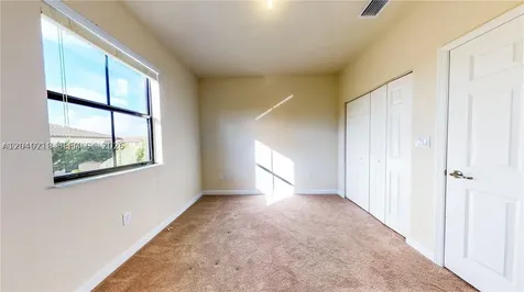 9073 W 33rd Avenue Hialeah FL 33018