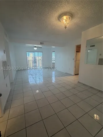4717 NW 7th Street Miami FL 33126
