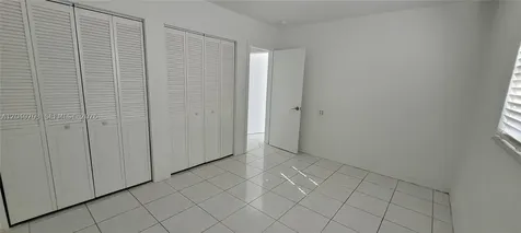 5200 SW 89th Place Miami FL 33165