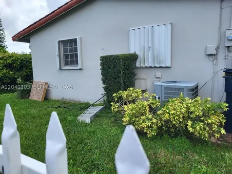 5200 SW 89th Place Miami FL 33165