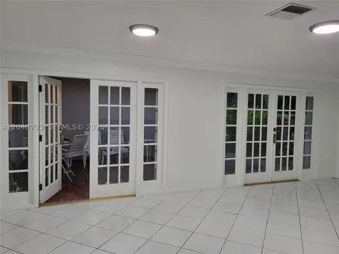 5200 SW 89th Place Miami FL 33165