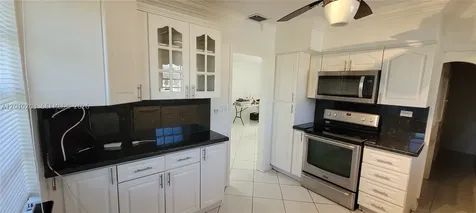 5200 SW 89th Place Miami FL 33165