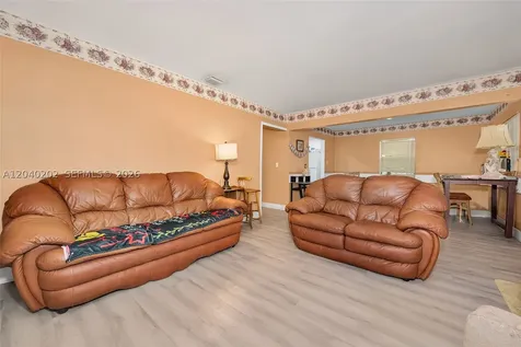 7190 NW 21st Avenue Miami FL 33147