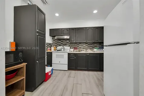 7190 NW 21st Avenue Miami FL 33147