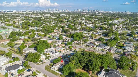 7190 NW 21st Avenue Miami FL 33147