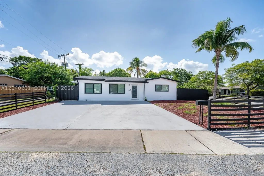 20001 NW 14th Avenue Miami Gardens FL 33169
