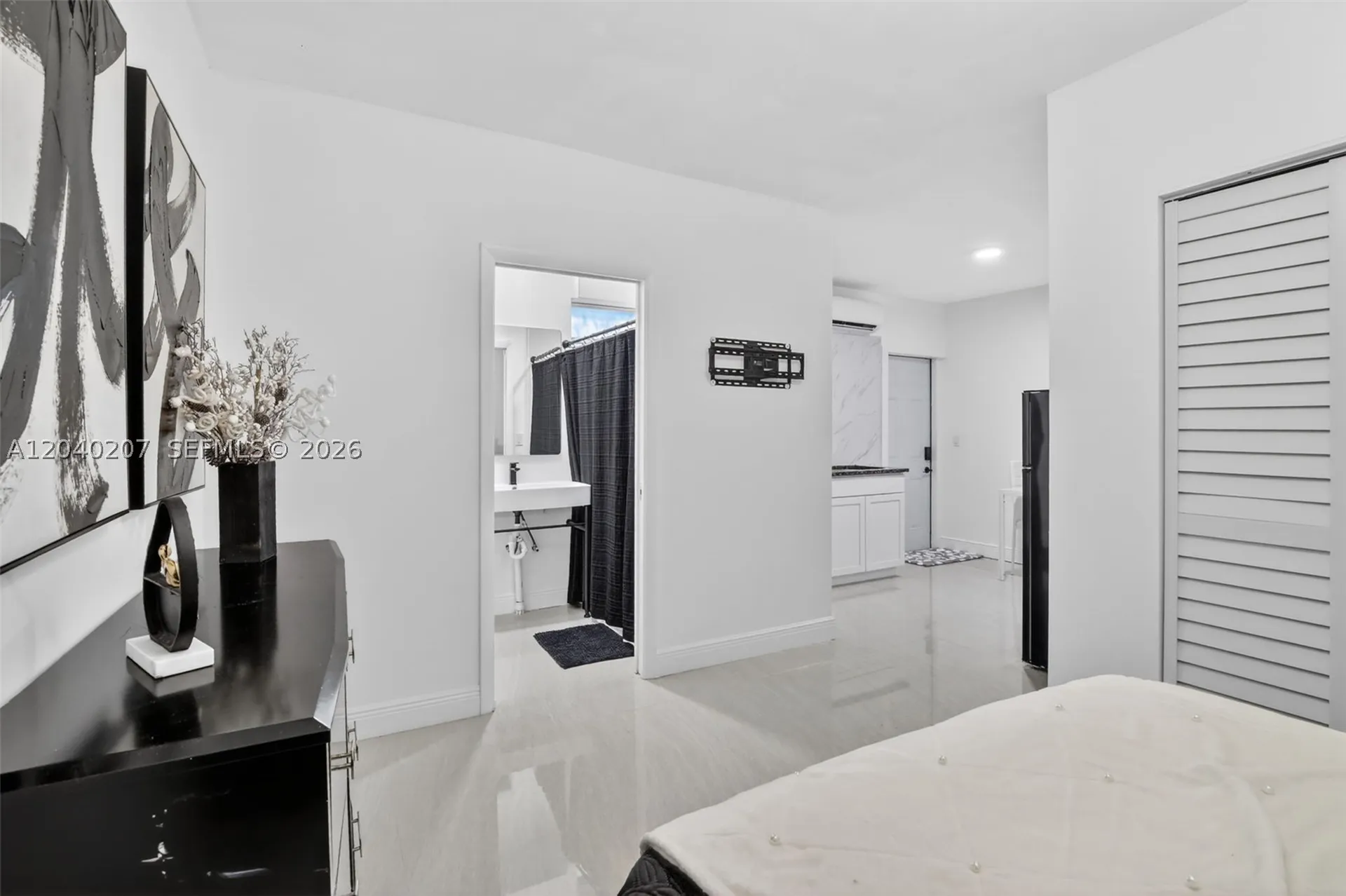 2711 Arthur Street Hollywood FL 33020