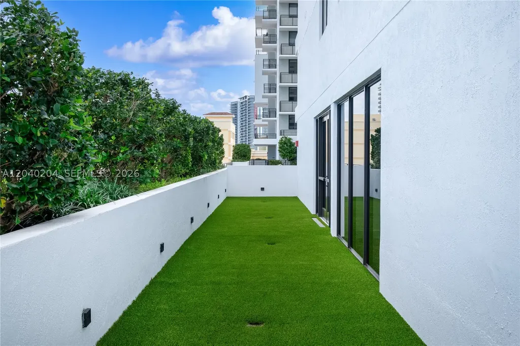 2001 Van Buren Street Hollywood FL 33020