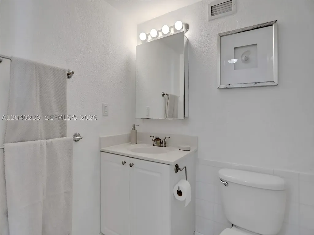 2501 S Ocean Drive Hollywood FL 33019