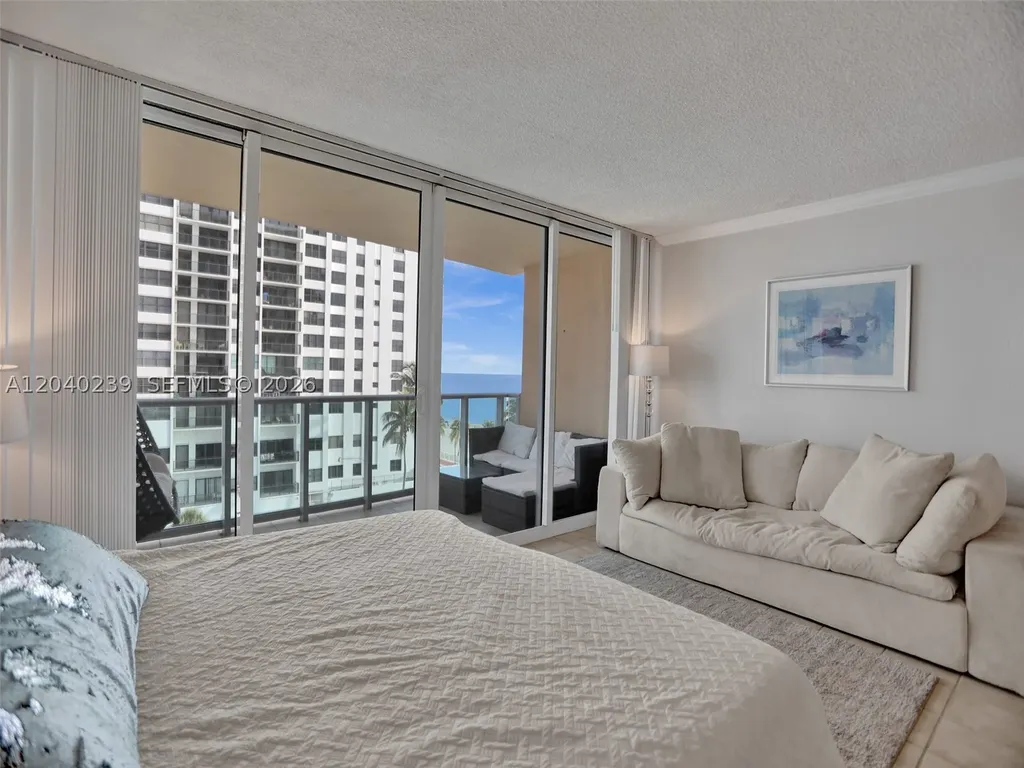 2501 S Ocean Drive Hollywood FL 33019