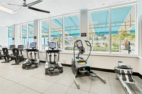 2501 S Ocean Drive Hollywood FL 33019