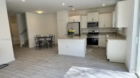 1019 SE 24th Terrace Homestead FL 33035