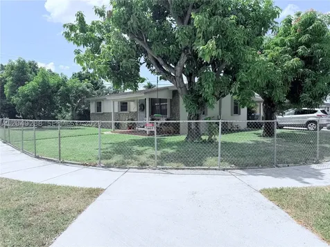 3397 W 14th Court Hialeah FL 33012