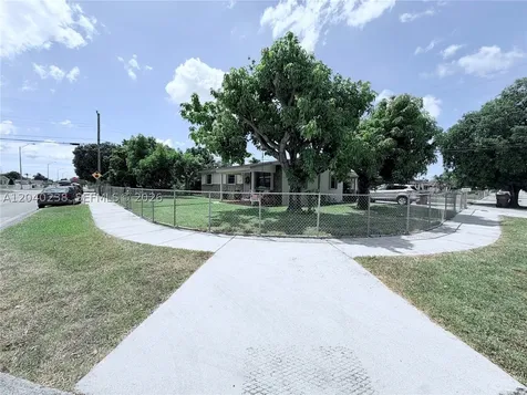 3397 W 14th Court Hialeah FL 33012