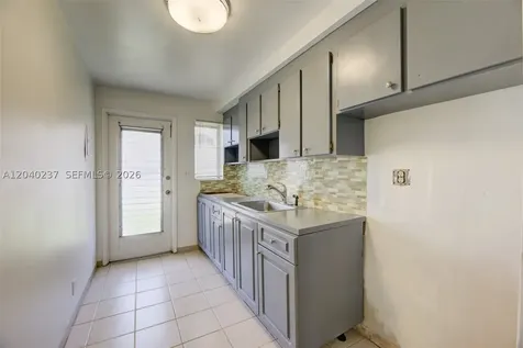 1450 NE 170th Street North Miami Beach FL 33162