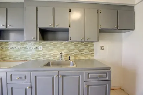 1450 NE 170th Street North Miami Beach FL 33162