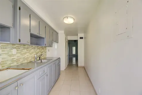 1450 NE 170th Street North Miami Beach FL 33162