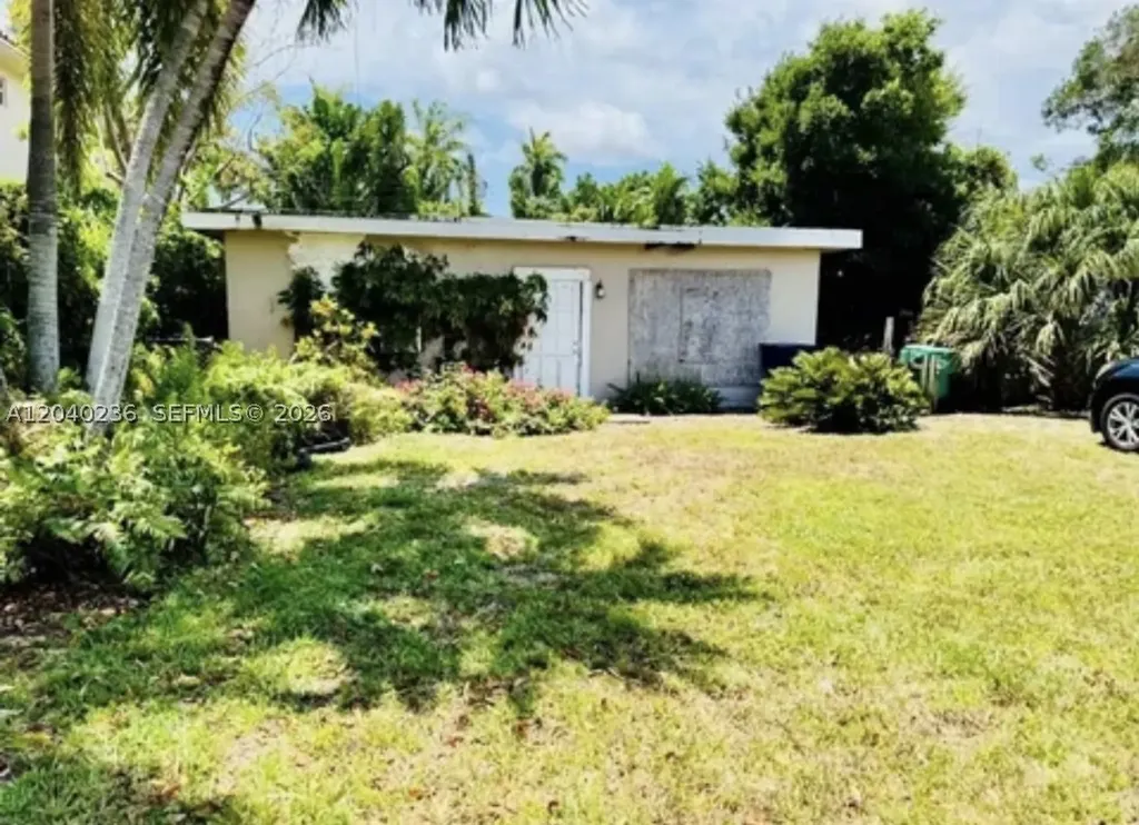 2616 NE 214th Street Miami FL 33180