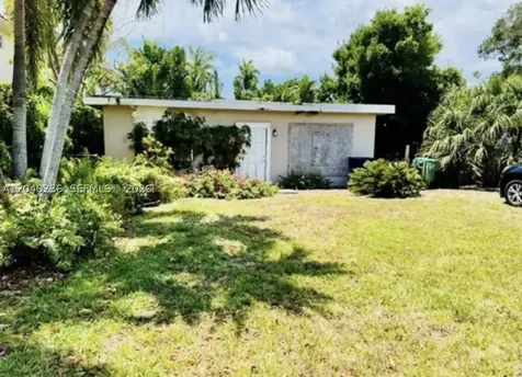 2616 NE 214th Street Miami FL 33180