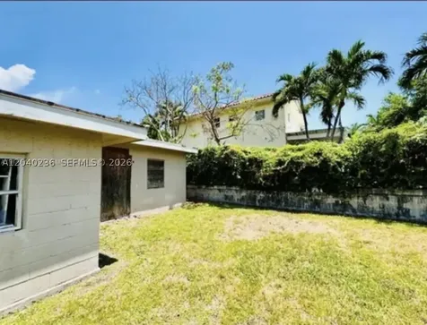 2616 NE 214th Street Miami FL 33180