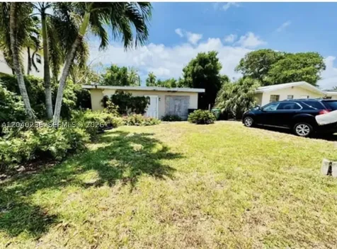 2616 NE 214th Street Miami FL 33180