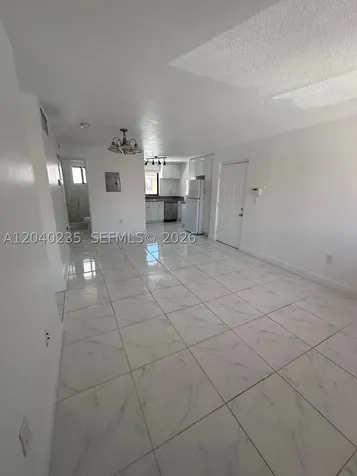 2740 W 61st Street Hialeah FL 33016