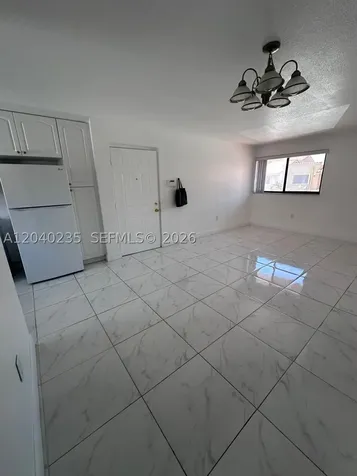 2740 W 61st Street Hialeah FL 33016