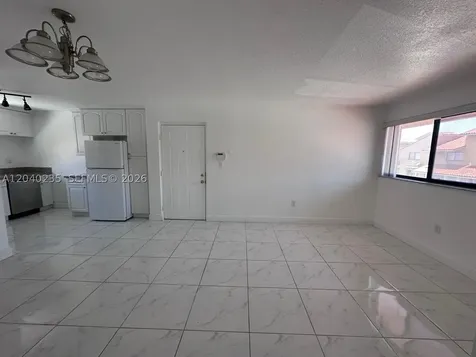 2740 W 61st Street Hialeah FL 33016