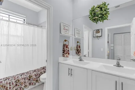3416 W 109th Place Hialeah FL 33018