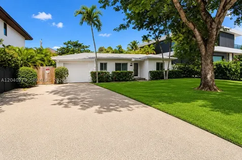 7415 SW 56 Avenue Miami FL 33143
