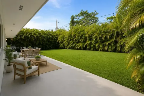 7415 SW 56 Avenue Miami FL 33143