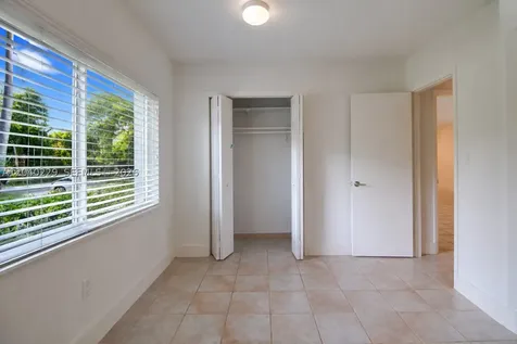 7415 SW 56 Avenue Miami FL 33143