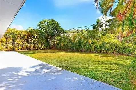 7415 SW 56 Avenue Miami FL 33143