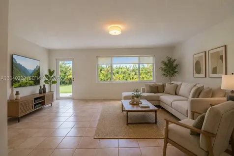 7415 SW 56 Avenue Miami FL 33143