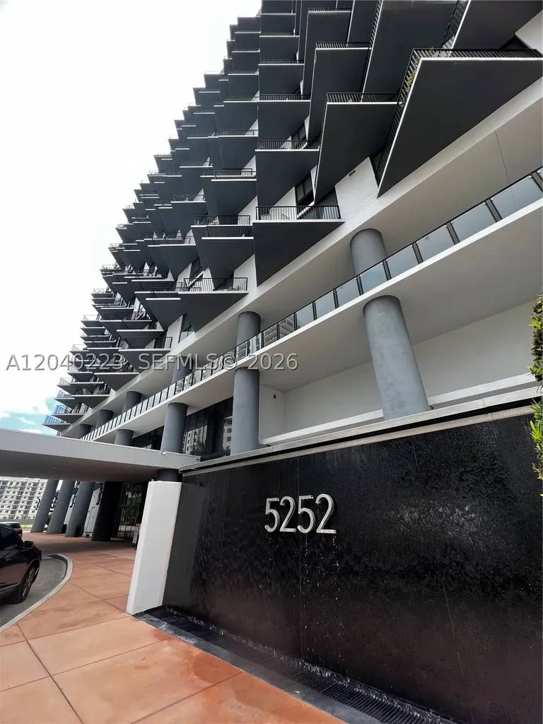5252 NW 85th Avenue Doral FL 33166