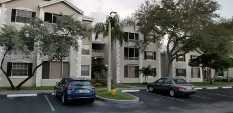 2811 N Oakland Forest Drive Oakland Park FL 33309