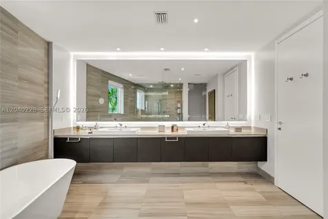 3300 NE 188th Street Aventura FL 33180