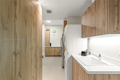 3300 NE 188th Street Aventura FL 33180