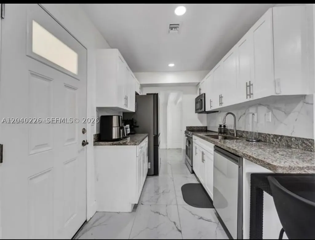 2730 NE 16th Avenue Pompano Beach FL 33064