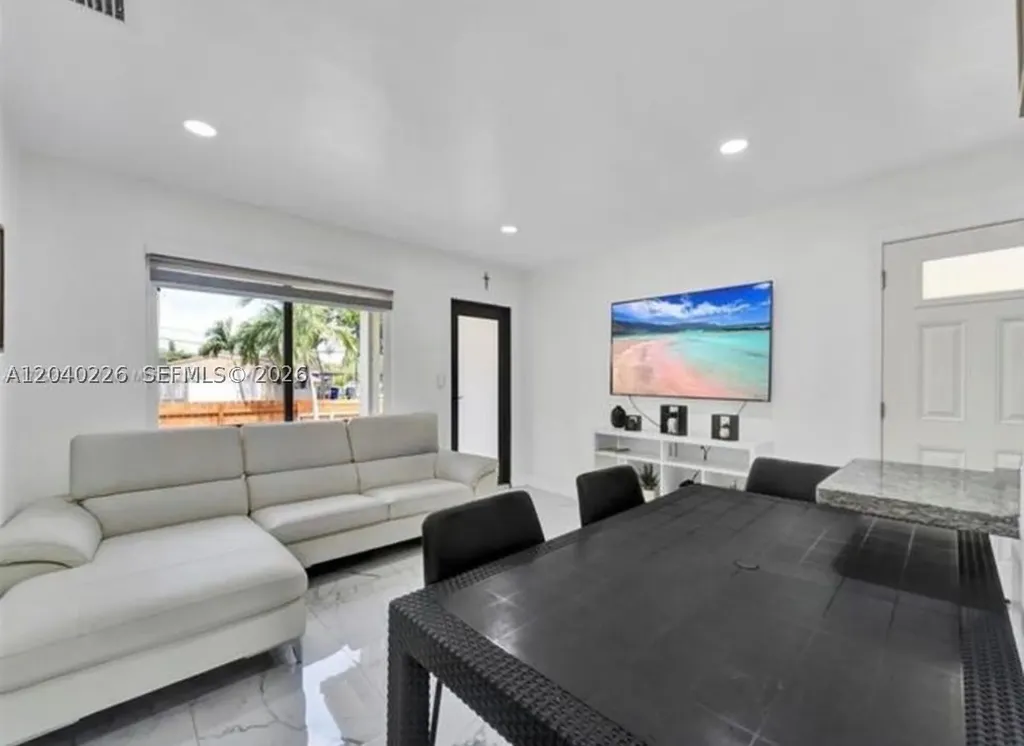 2730 NE 16th Avenue Pompano Beach FL 33064