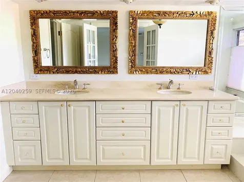 15187 W Loch Isle Drive W Miami Lakes FL 33014