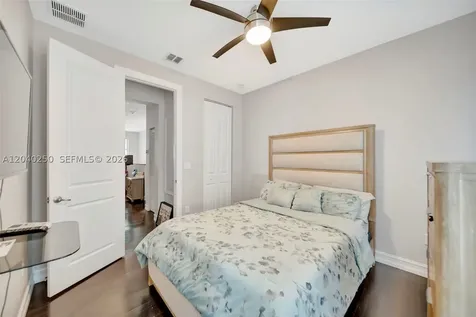 11355 SW 14th Street Pembroke Pines FL 33025
