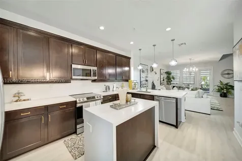 11355 SW 14th Street Pembroke Pines FL 33025