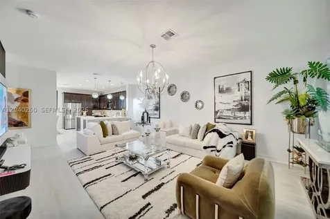 11355 SW 14th Street Pembroke Pines FL 33025
