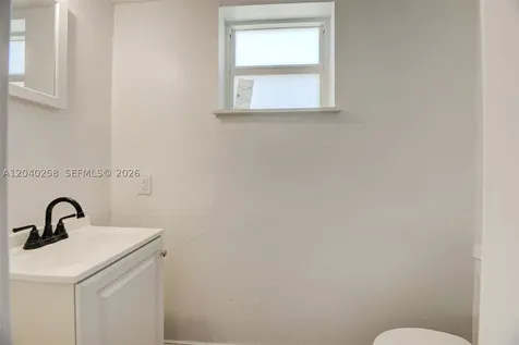 1450 NE 151st Street Miami FL 33162