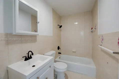 1450 NE 151st Street Miami FL 33162