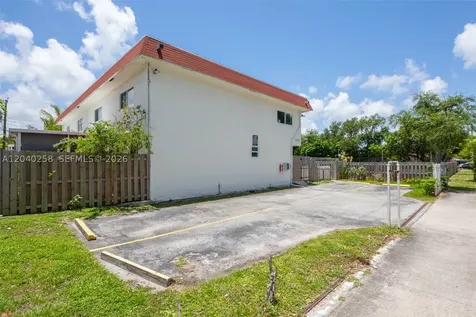 1450 NE 151st Street Miami FL 33162