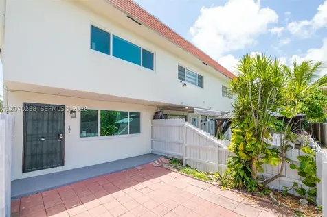 1450 NE 151st Street Miami FL 33162