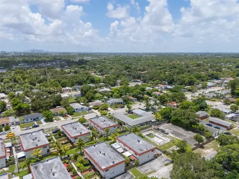 1450 NE 151st Street Miami FL 33162